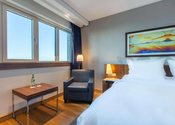Radisson Blu Hotel, Hotel