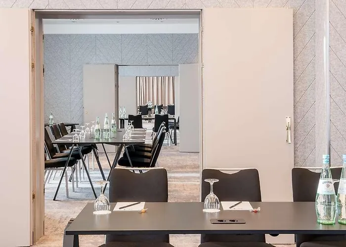 Radisson Blu Hotel, Hotel
