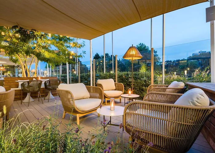 Radisson Blu Hotel, 4*